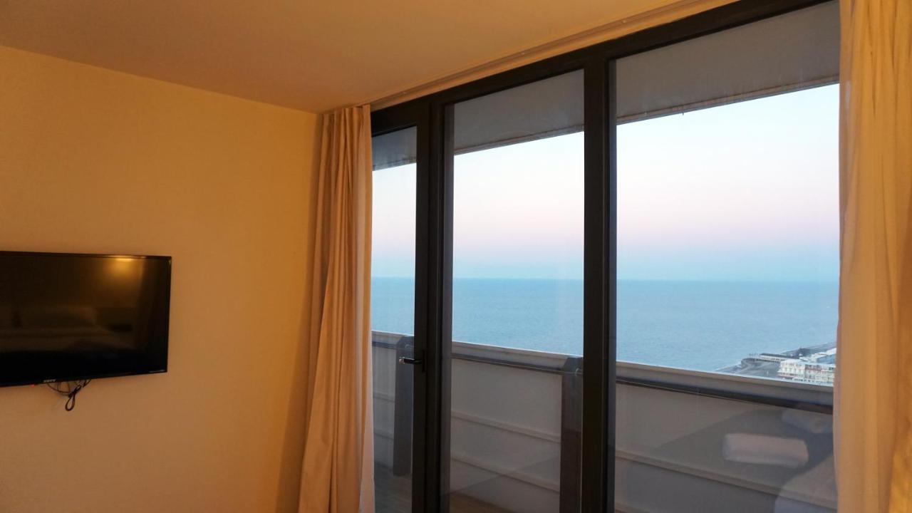 Trip Batumi Aparthotel Buitenkant foto
