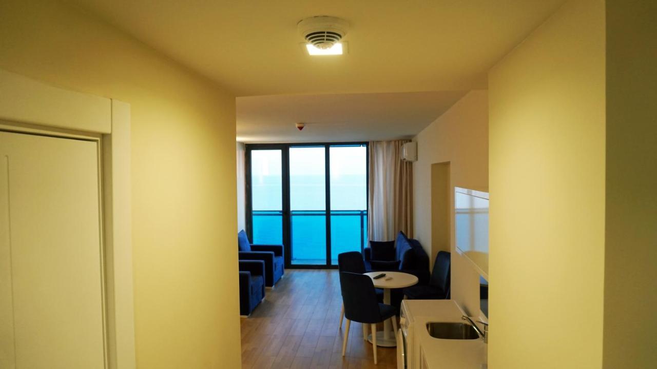 Trip Batumi Aparthotel Buitenkant foto