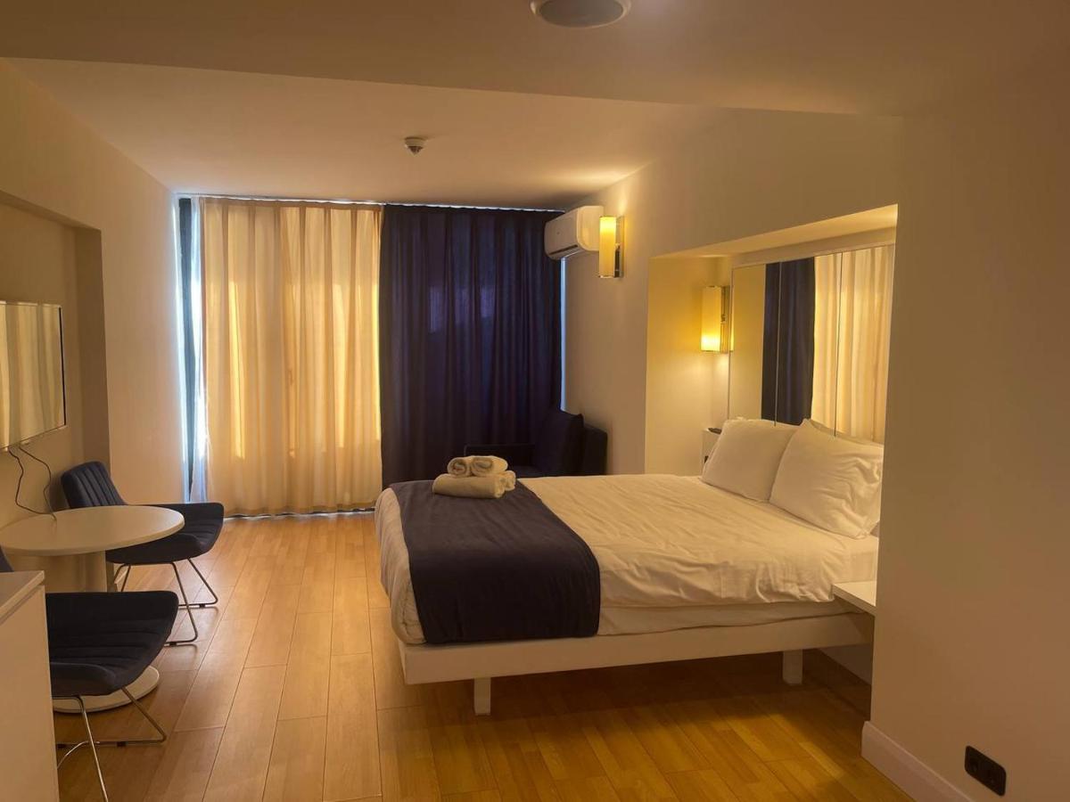 Trip Batumi Aparthotel Buitenkant foto