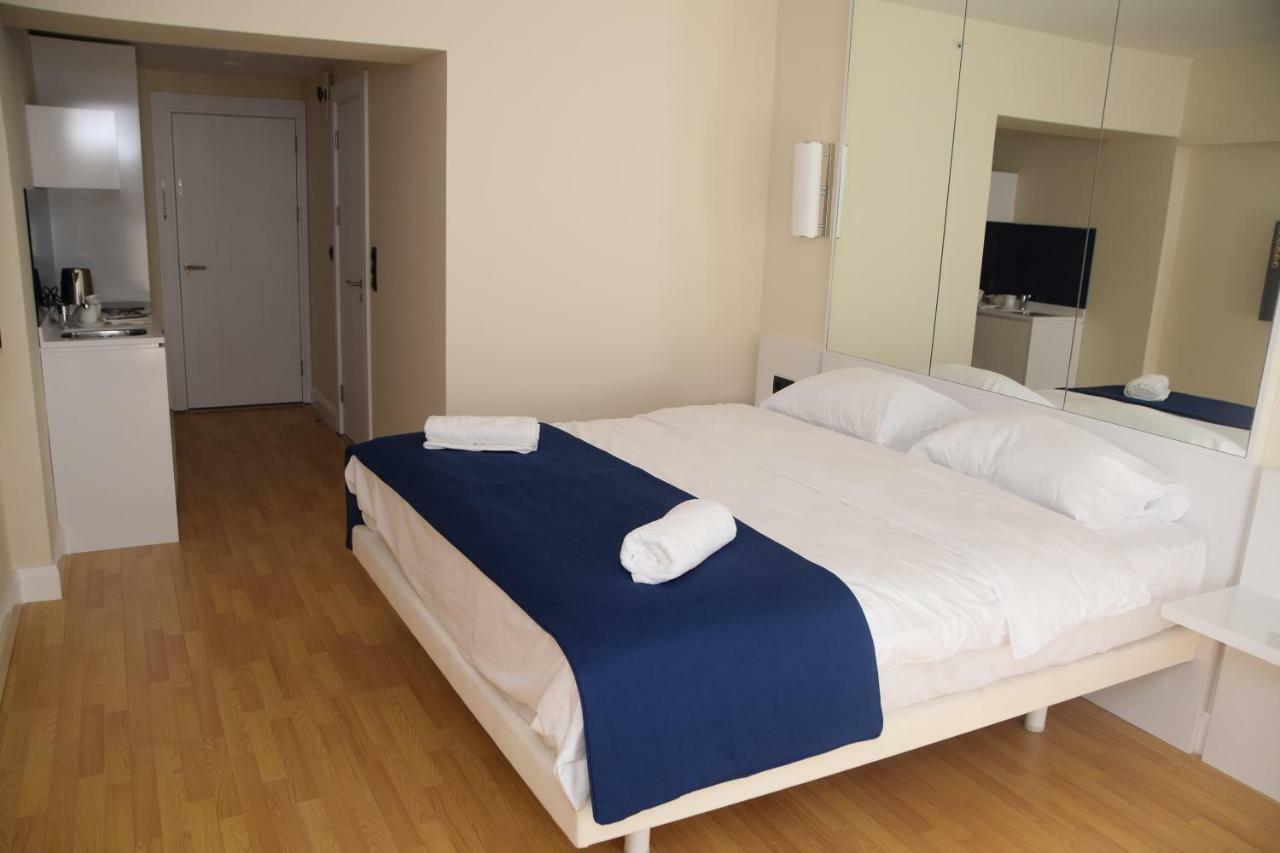 Trip Batumi Aparthotel Buitenkant foto